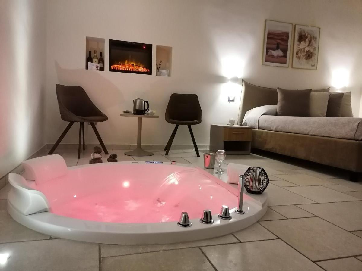 Lux Suite Tarente Extérieur photo