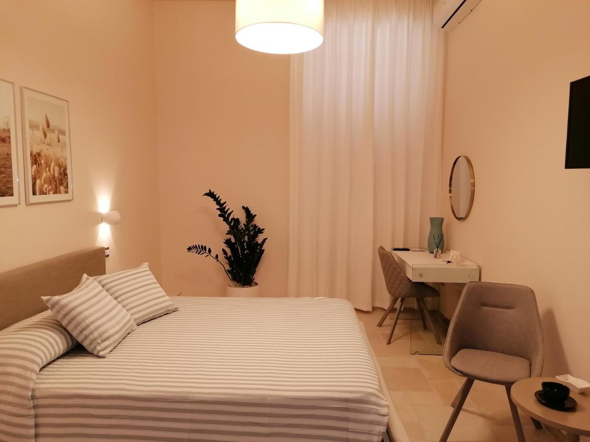 Lux Suite Tarente Extérieur photo